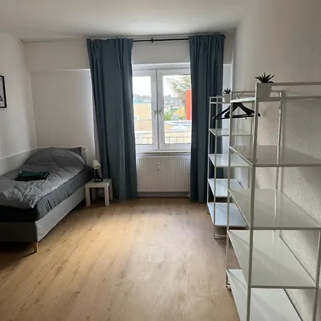 Zentrale Monteurwohnung Hindenburgstrasse Mg Direkt An Der Einkaufsgalerie Apartment Mönchengladbach